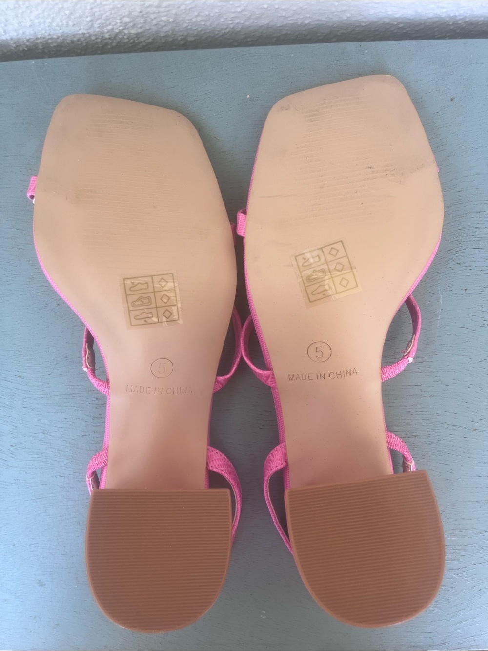 Pink Strappy Block Heel Sandals Faux Croc, NWOT - Picture 8 of 8
